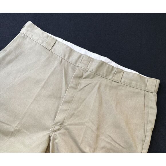 Dickies Other - Dickies 42" TAN Men's Loose Fit Flat Front Work Shorts 13" 42283 ~ EXCELLENT